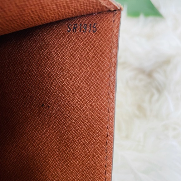 SOLD ONLINE - Picture 8 of 16